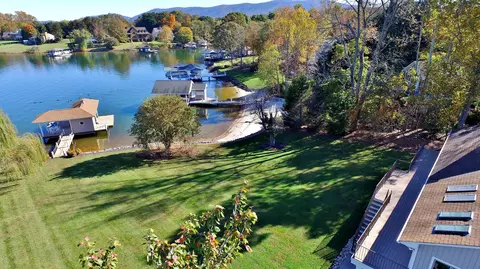 2790 Waters Edge Dr, Penhook, VA 24137 photo 49