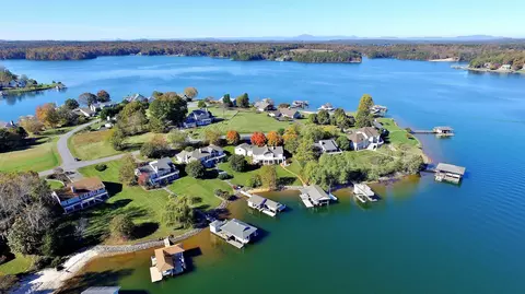 2790 Waters Edge Dr, Penhook, VA 24137 photo 63