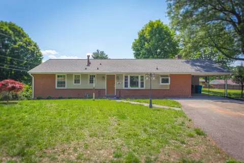 2825 Spring Rd SW, Roanoke, VA 24015 photo 1