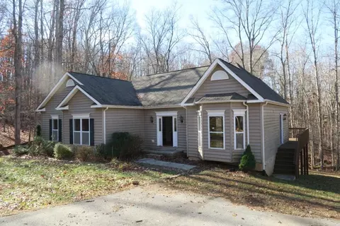 103 Waterside Dr, Moneta, VA 24121 photo 14