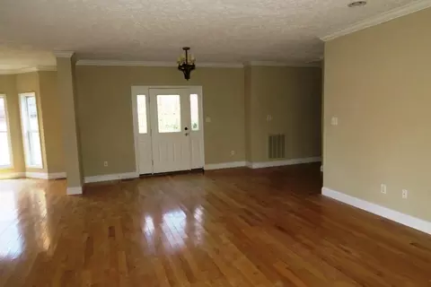 103 Waterside Dr, Moneta, VA 24121 photo 4