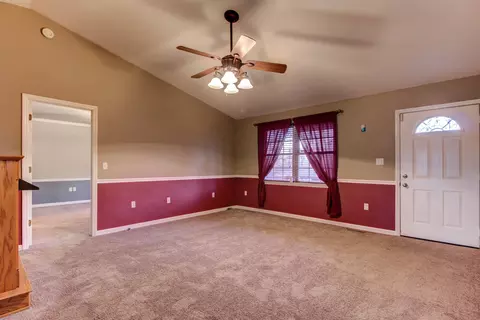 109 Trapper Ln, Vinton, VA 24179 photo 8