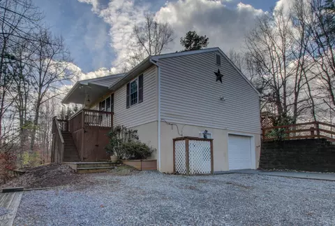 109 Trapper Ln, Vinton, VA 24179 photo 1