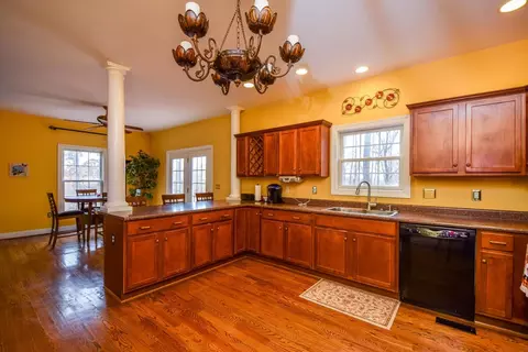 6620 Split Oak Rd, Roanoke, VA 24018 photo 4