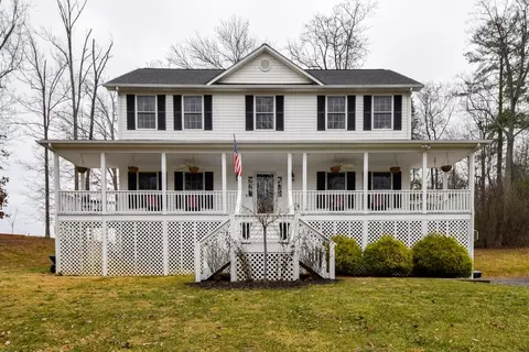 6620 Split Oak Rd, Roanoke, VA 24018 photo 1