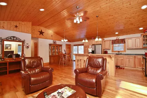 1074 Old Barn Rd, Moneta, VA 24121 photo 68