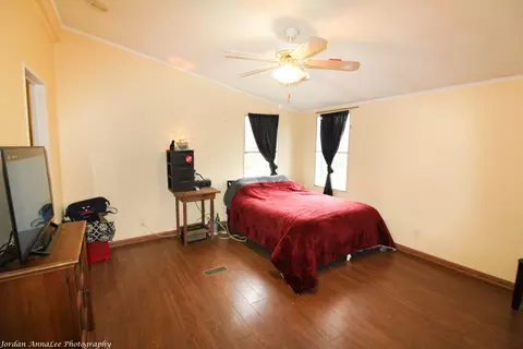 3572 Spradlin Rd, Goodview, VA 24095 photo 5