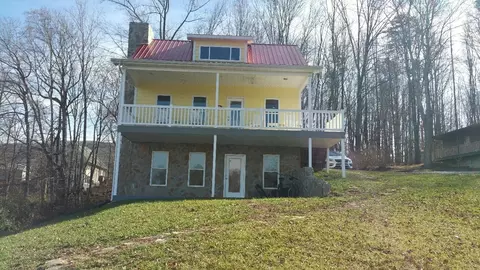 305 Locust Ln, Penhook, VA 24137 photo 5