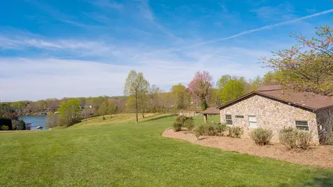 5295 Smith Mountain Rd, Penhook, VA 24137 photo 6