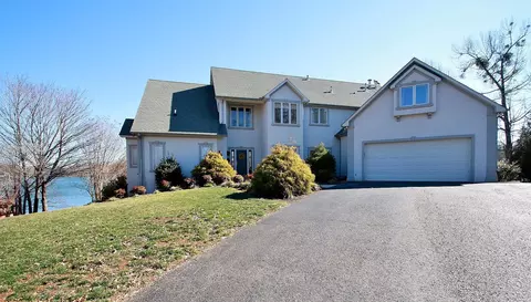 123 Windtree Pointe Dr, Moneta, VA 24121 photo 6