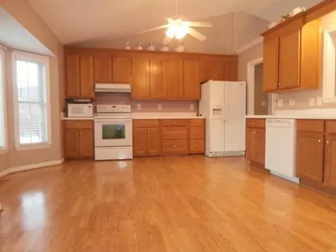 172 Eagle Rdg, Roanoke, VA 24012 photo 2