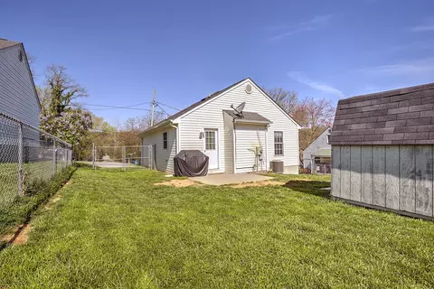 3736 Bear Rd SE, Roanoke, VA 24014 photo 2
