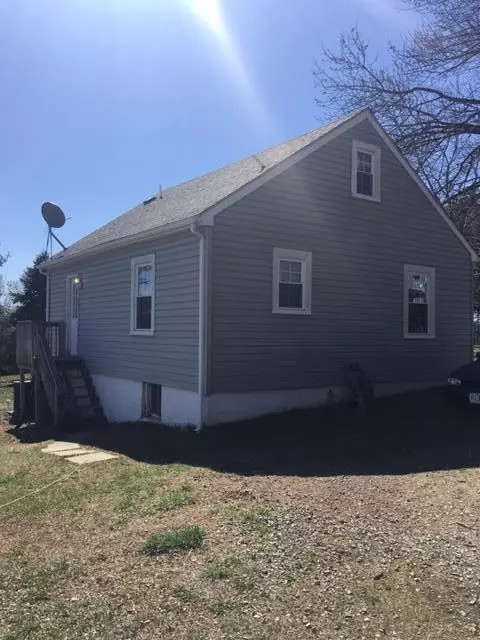 1756 Goodview Rd, Goodview, VA 24095 photo 4