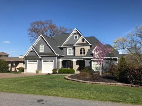 140 Island View Dr, Penhook, VA 24137 photo 2