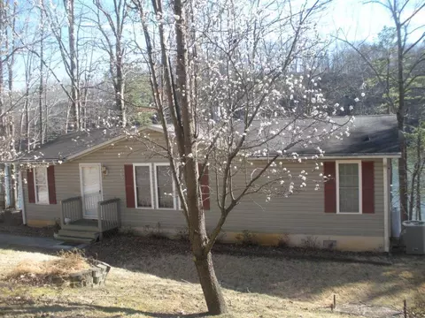 1903 Morris Rd, Goodview, VA 24095 photo 1