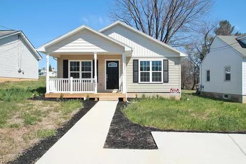 1607 24th St NE, Roanoke, VA 24012 photo 1