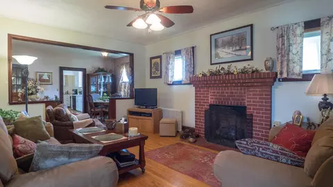 301 2nd St, Buchanan, VA 24066 photo 8