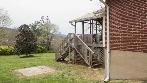 301 2nd St, Buchanan, VA 24066 photo 36
