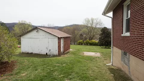 301 2nd St, Buchanan, VA 24066 photo 37