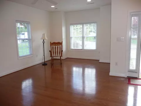 81 Maple St, Salem, VA 24153 photo 6