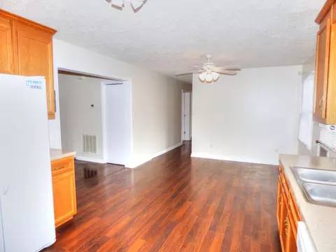 1801 Wayne St NE, Roanoke, VA 24012 photo 3