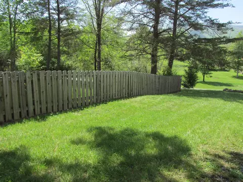 3553 Bennett Springs Rd, Salem, VA 24153 photo 2