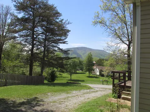 3553 Bennett Springs Rd, Salem, VA 24153 photo 5
