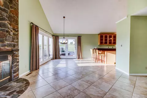 60 Shoreline Cir, Penhook, VA 24137 photo 10