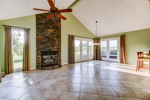 60 Shoreline Cir, Penhook, VA 24137 photo 9
