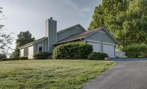 60 Shoreline Cir, Penhook, VA 24137 photo 3