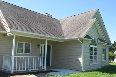 4027 Goodview Town Rd, Moneta, VA 24121 photo 2