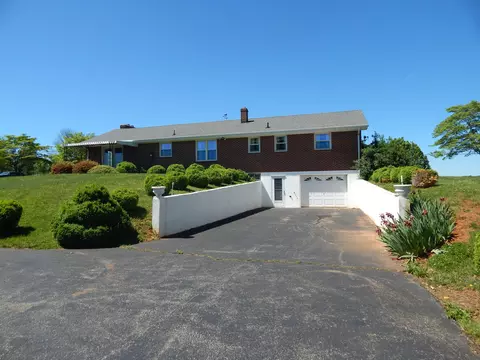 1274 Sandy Level Rd, Goodview, VA 24095 photo 11