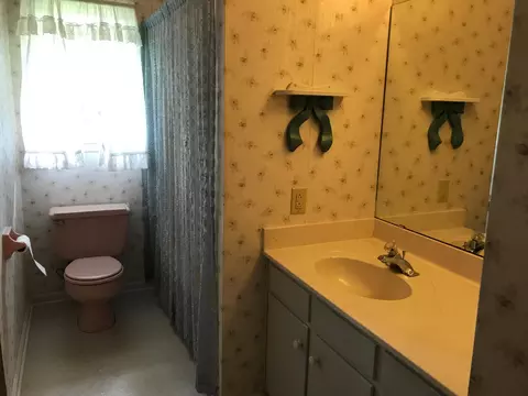 649 E Augusta Ave, Vinton, VA 24179 photo 18