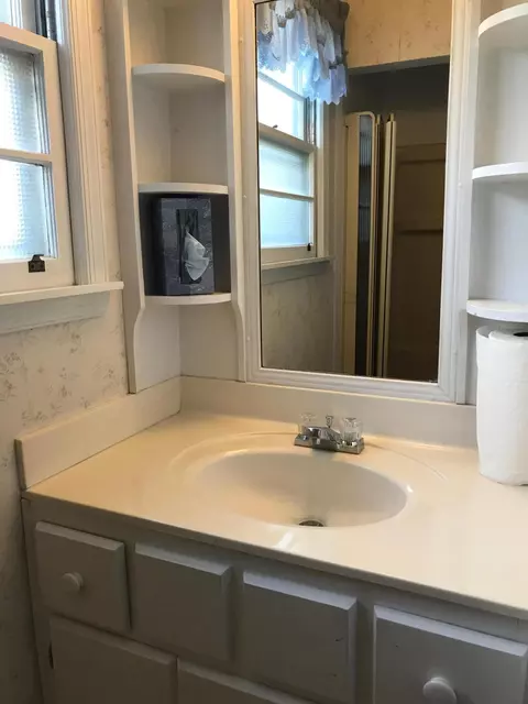 649 E Augusta Ave, Vinton, VA 24179 photo 22