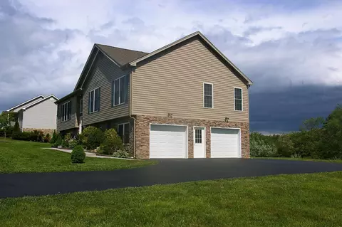 6402 Graystone Dr, Dublin, VA 24084 photo 3