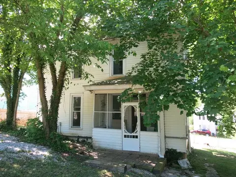 26 Second St, Eagle Rock, VA 24085 photo 2