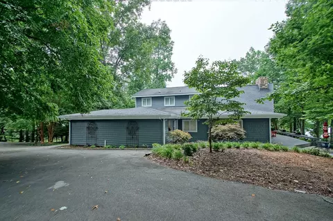 749 Dodee Ln, Union Hall, VA 24176 photo 2
