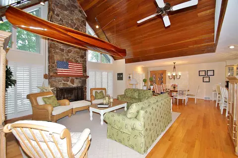 749 Dodee Ln, Union Hall, VA 24176 photo 7