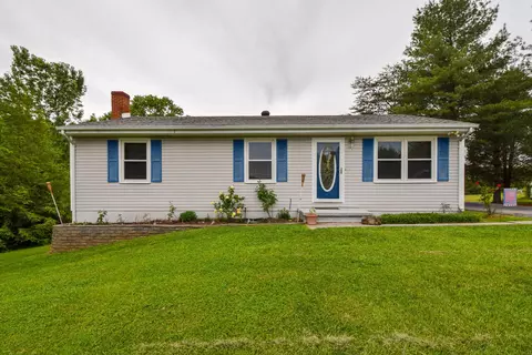201 Crestbourne Dr, Goodview, VA 24095 photo 1