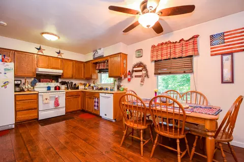 201 Crestbourne Dr, Goodview, VA 24095 photo 6