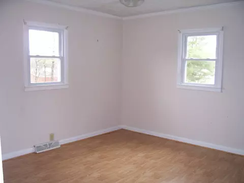 902 Spring St, Iron Gate, VA 24448 photo 9