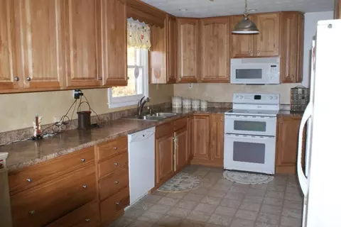 412 Dunbrack Rd, Covington, VA 24426 photo 3