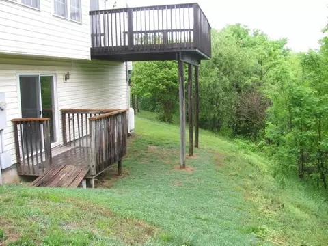 212 Eugene Dr NW, Roanoke, VA 24017 photo 2