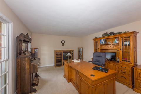 2180 Stone Mill Dr, Salem, VA 24153 photo 4