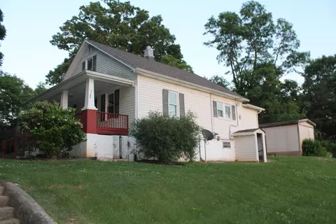 3764 Spradlin Rd, Goodview, VA 24095 photo 2