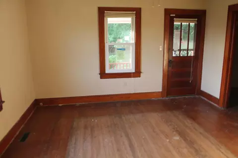3764 Spradlin Rd, Goodview, VA 24095 photo 8