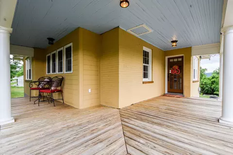 2444 Bluff Rd, Roanoke, VA 24014 photo 2