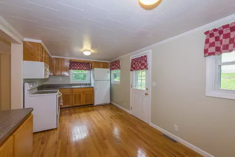 4145 Bugle Ln, Salem, VA 24153 photo 6