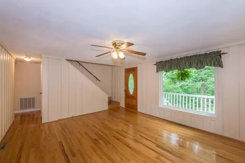4145 Bugle Ln, Salem, VA 24153 photo 5