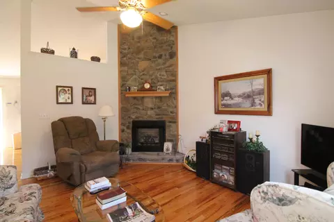 1424 Old Station Loop, Hardy, VA 24101 photo 6
